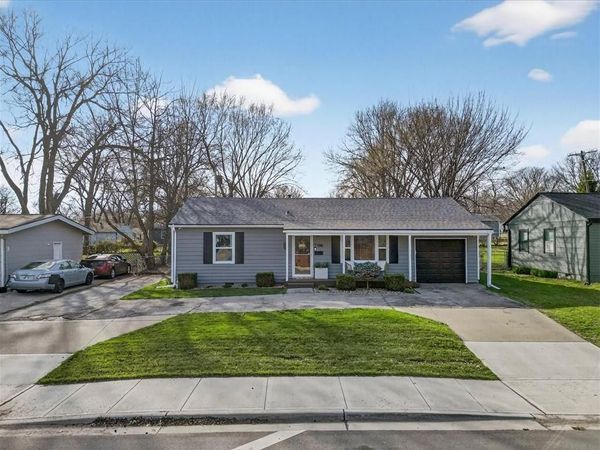 7106 Nall Avenue, Prairie Village, KS 66208