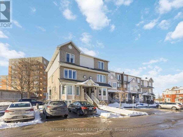 1660 Locksley Lane, Ottawa, ON K1J1B6