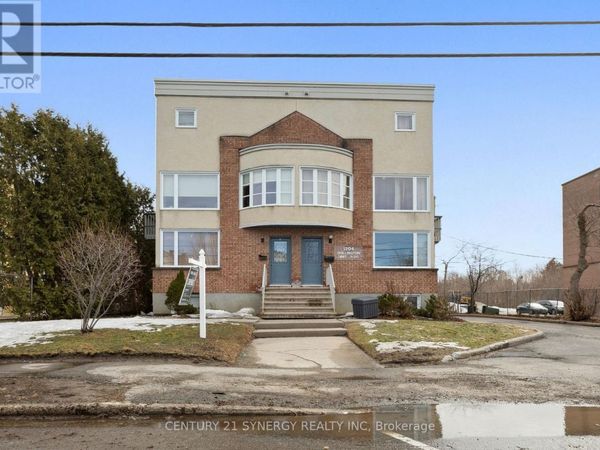 1204 Shillington Avenue, Unit 8, Ottawa, ON K1Z7Z4