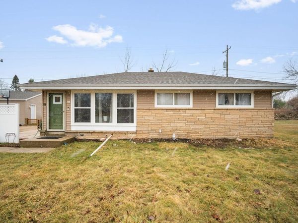 601 Edgewood AVENUE, South Milwaukee, WI 53172