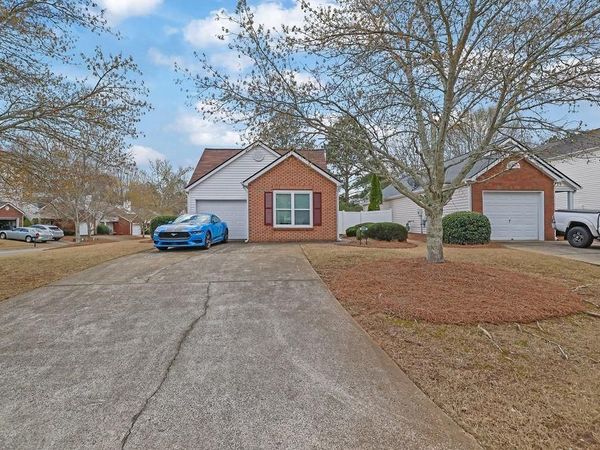 520 Stanford Place , Woodstock, GA 30188