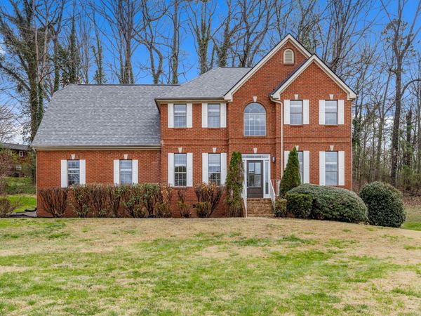 1436 Cambridge Point Drive, Hixson, TN 37343