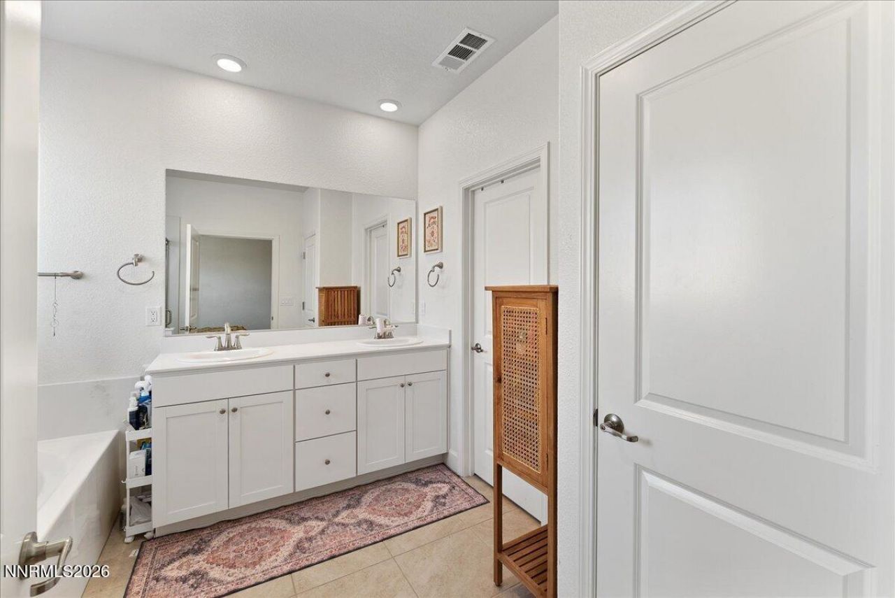 6417 Bucking Horse Court, Sparks, NV 89436 Photo