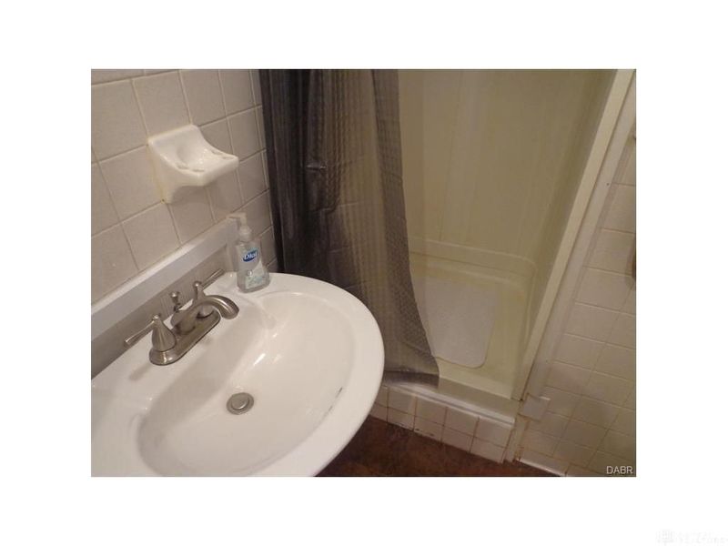 1851 Beaverton Drive, Kettering, OH 45429 Photo 11