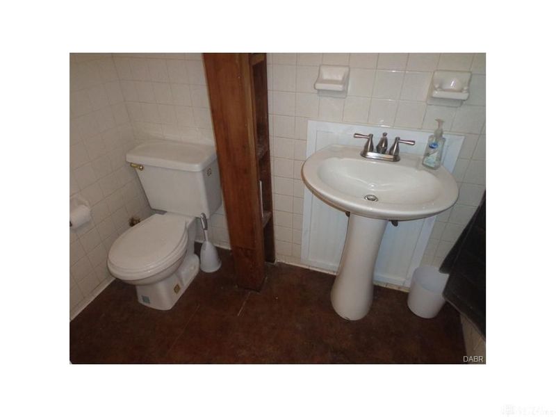 1851 Beaverton Drive, Kettering, OH 45429 Photo 2