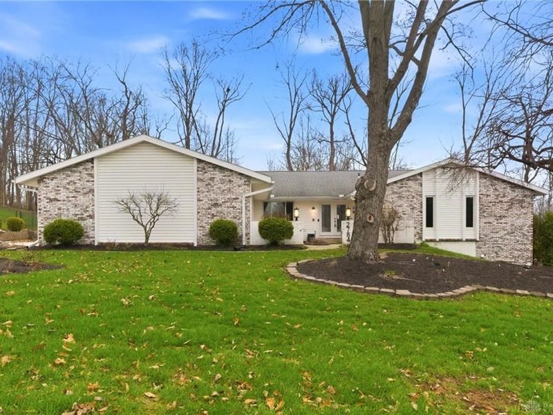 2784 Stauffer Drive, Beavercreek, OH 45434 Photo 1