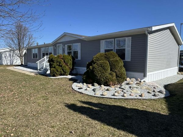 7204 E Grand River Ave, Unit Lot 142, Portland, MI 48875