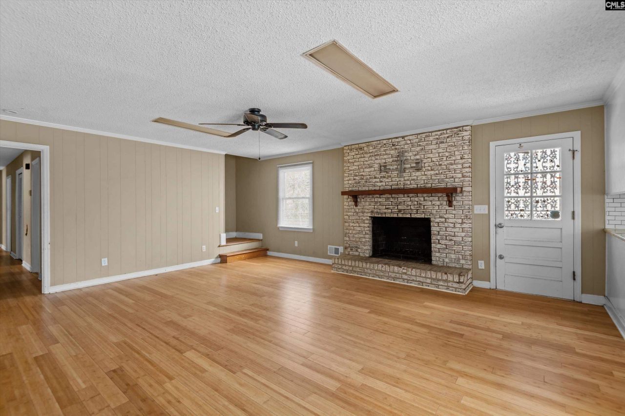 415 Bruce Drive Photo 11