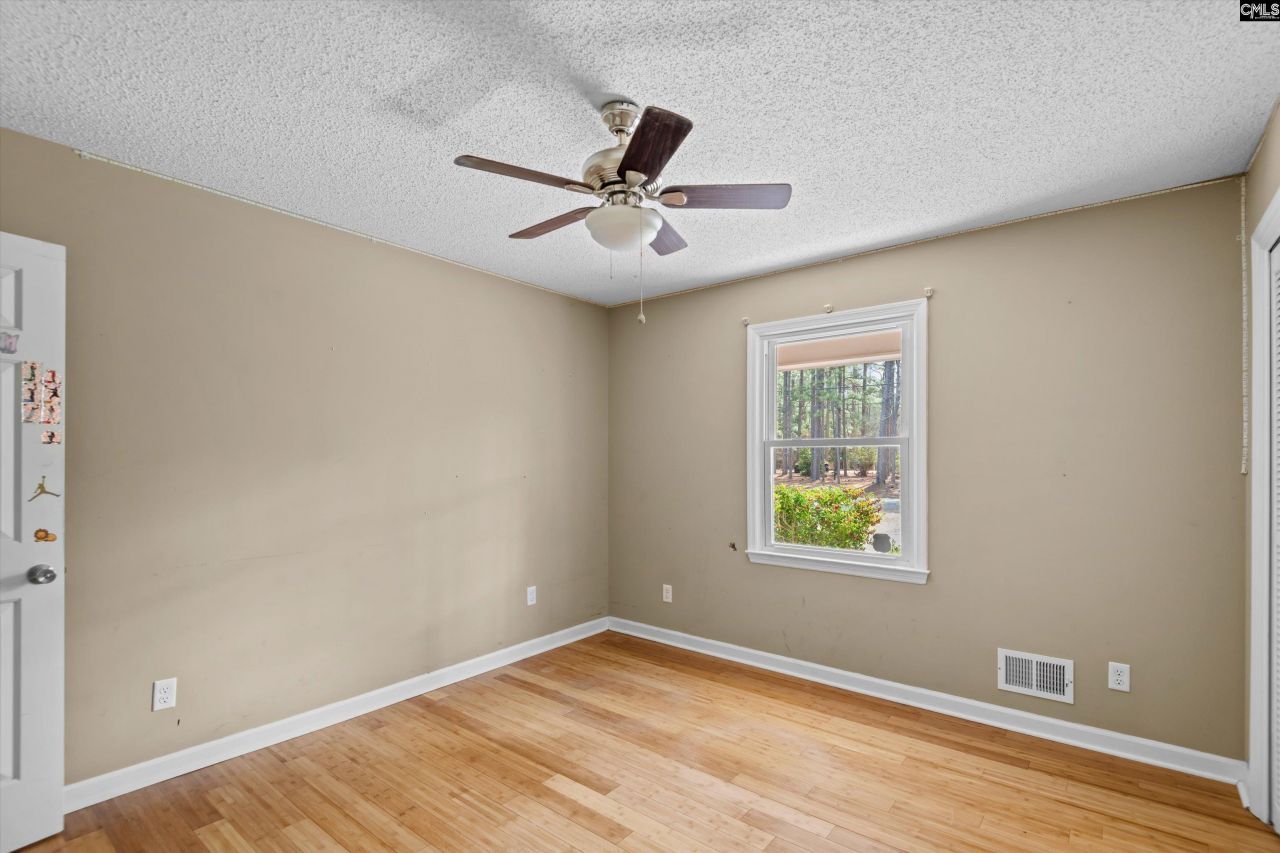 415 Bruce Drive Photo 24