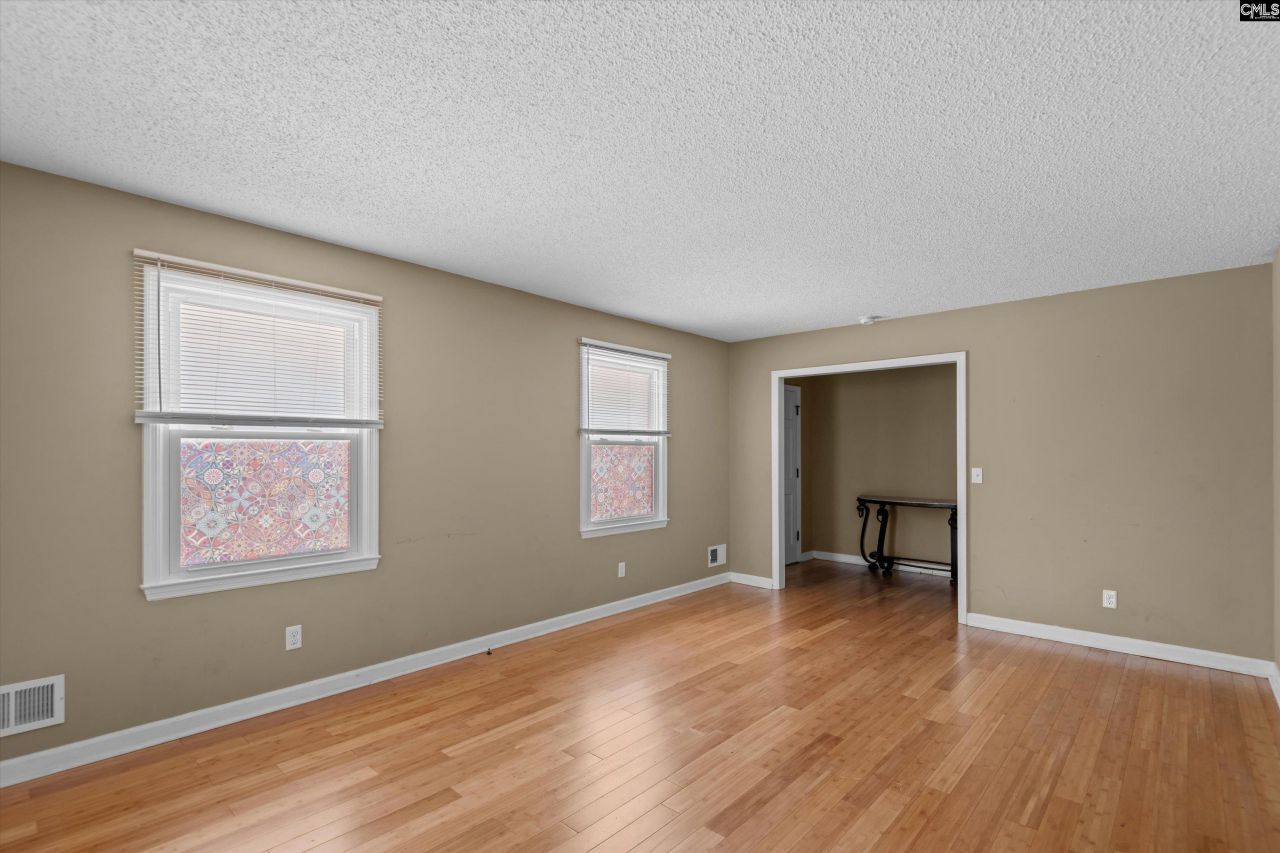 415 Bruce Drive Photo 6