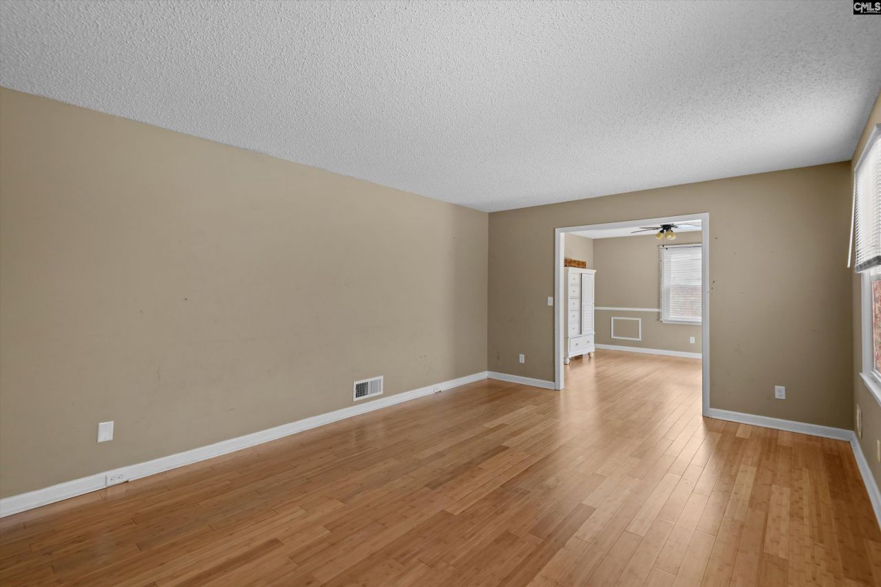 415 Bruce Drive Photo 7