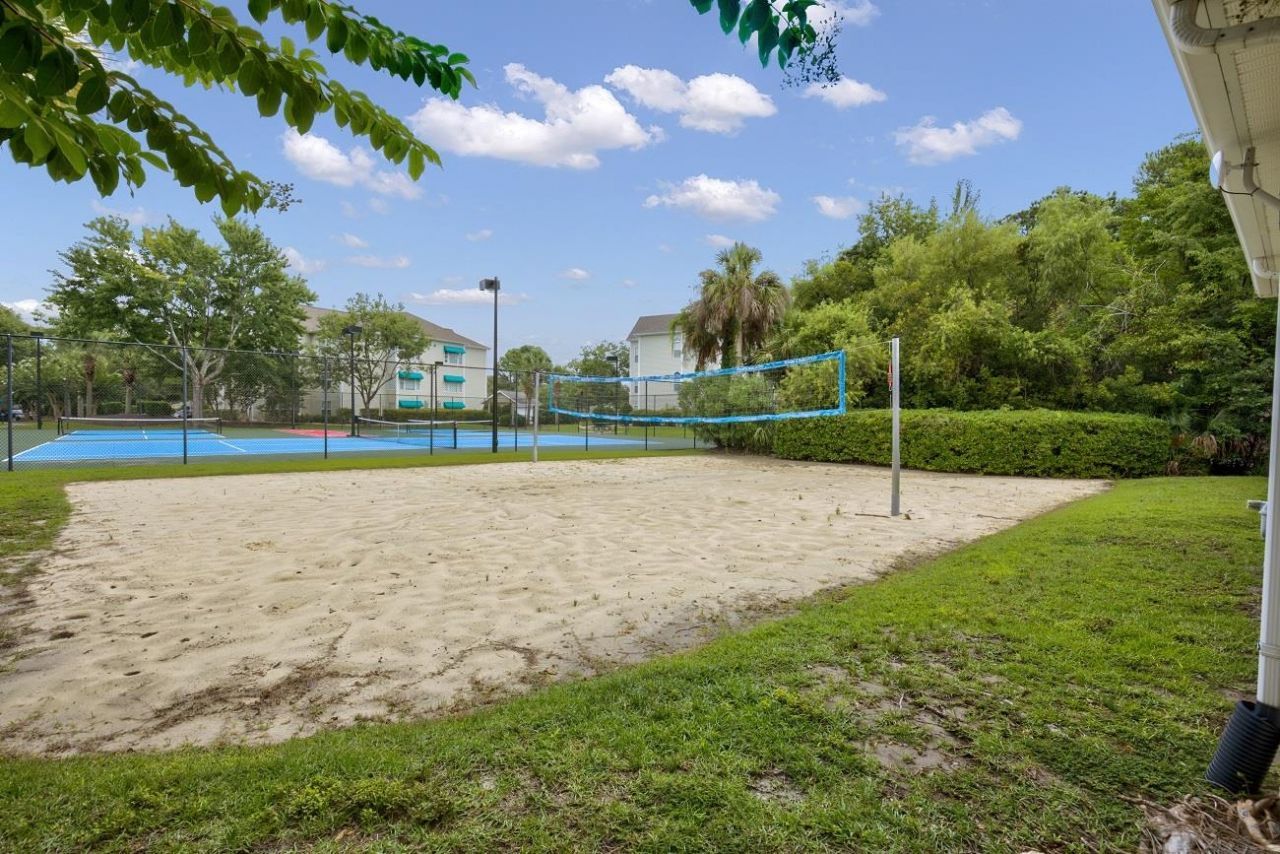 9734 Leyland Dr. Photo 10