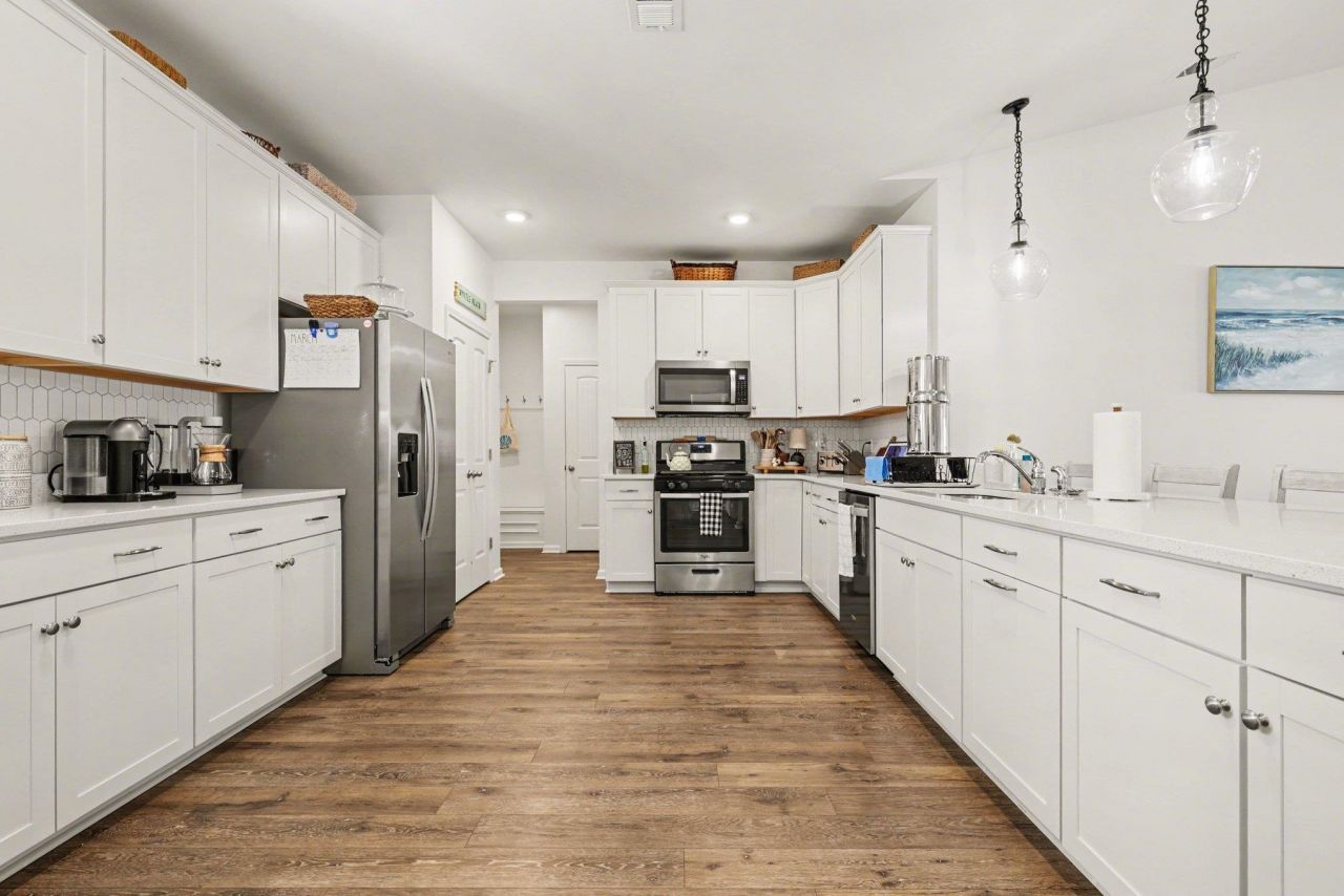 811 Spindel Dr.  Photo 11