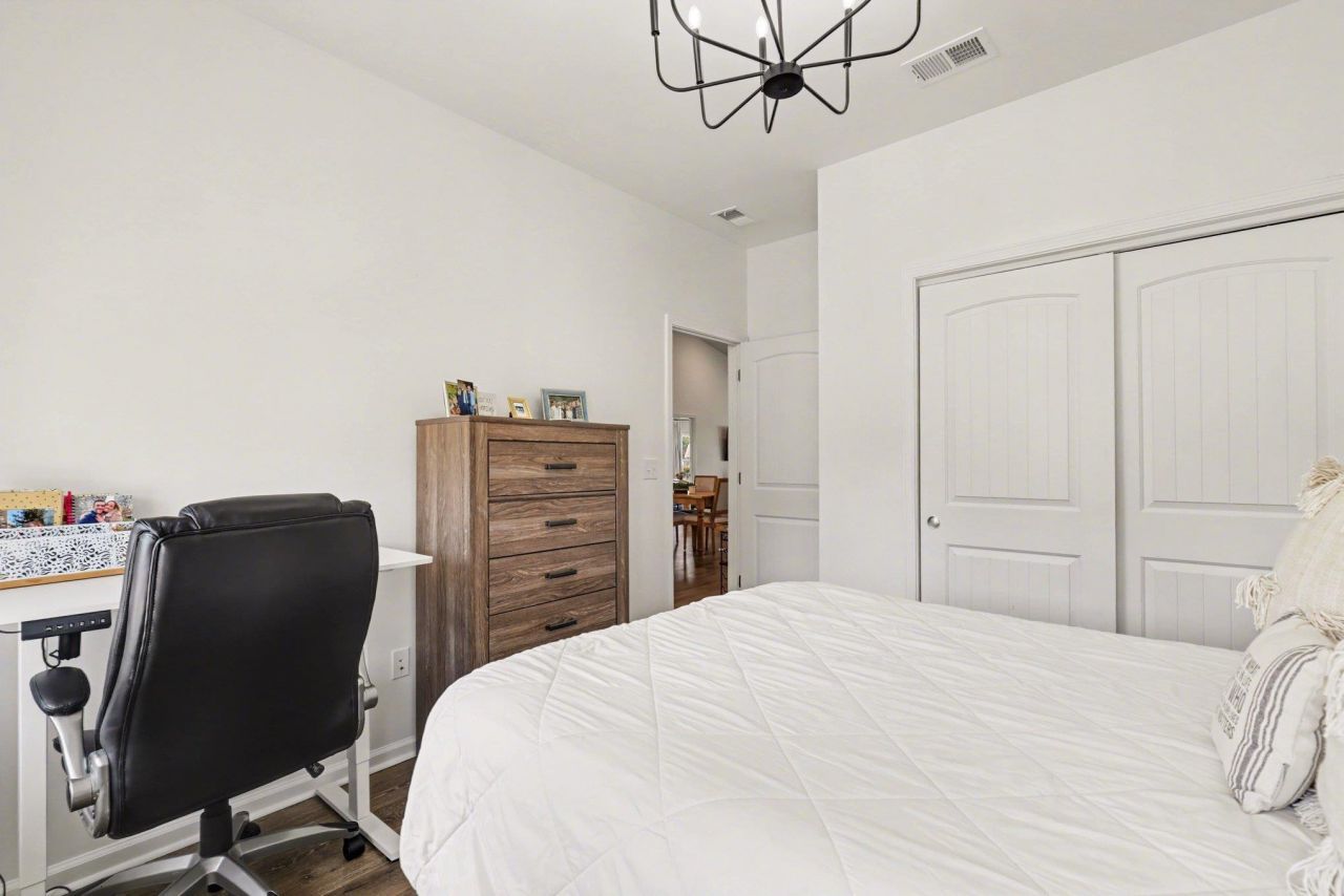 811 Spindel Dr.  Photo 25