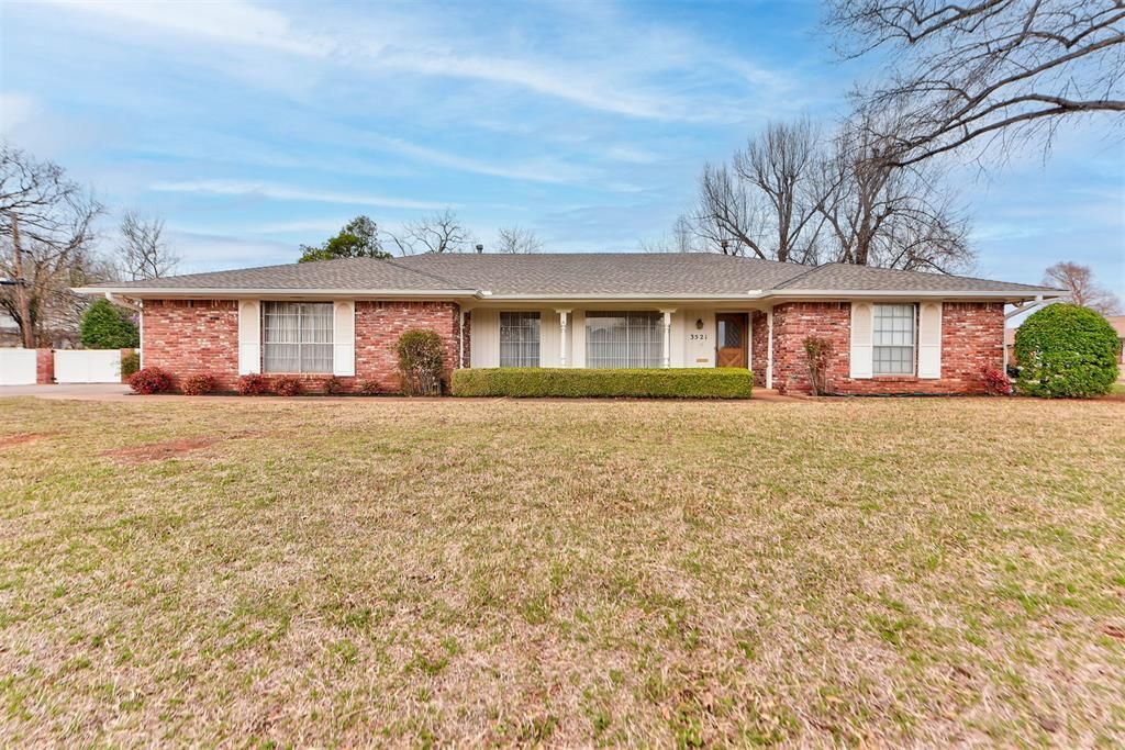 3521 Sunvalley Drive, Midwest City, OK 73110 Main Photo