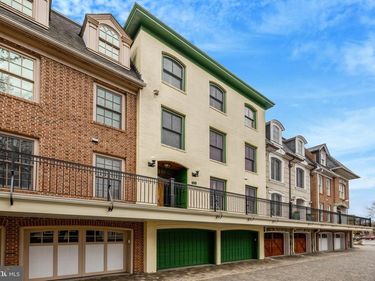 229 LOCUST STREET SE , Unit 3, VIENNA, VA 22180