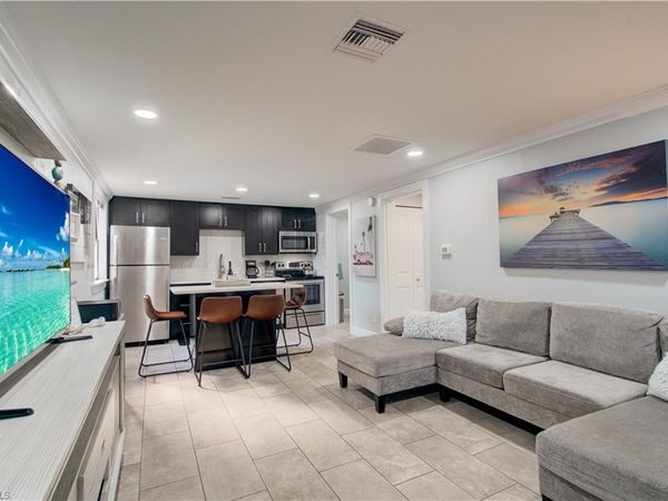 5322 Treetops DR, Unit I, NAPLES, FL 34113