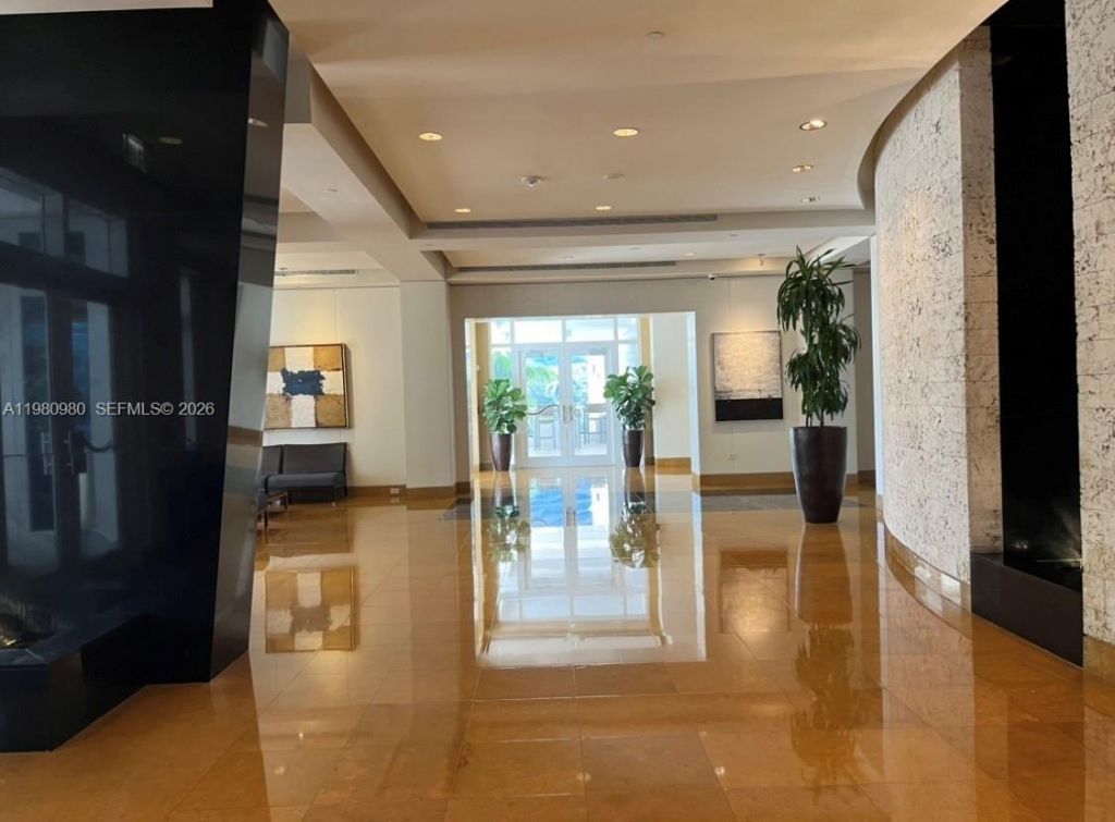 801 Brickell Key Blvd , Unit 806, Miami, FL 33131 Photo