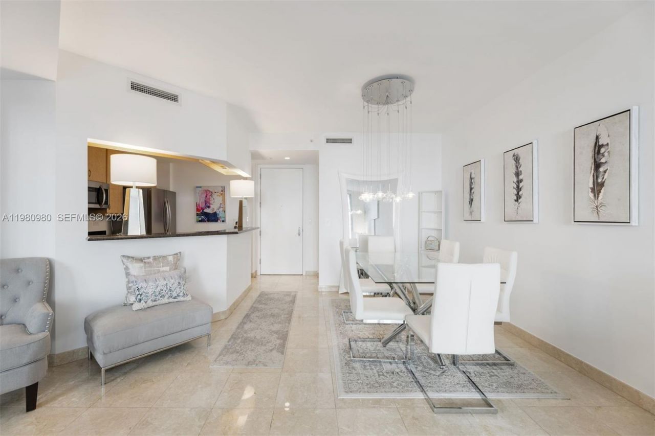 801 Brickell Key Blvd , Unit 806, Miami, FL 33131 Photo