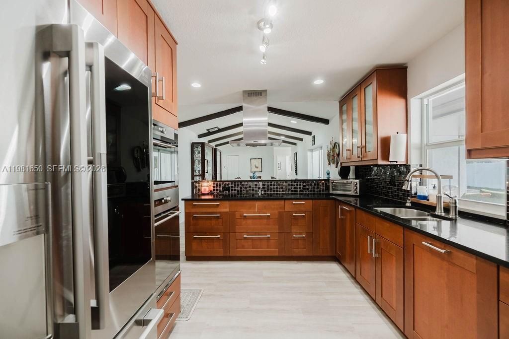 1710 NW 106th Ter , Pembroke Pines, FL 33026 Photo