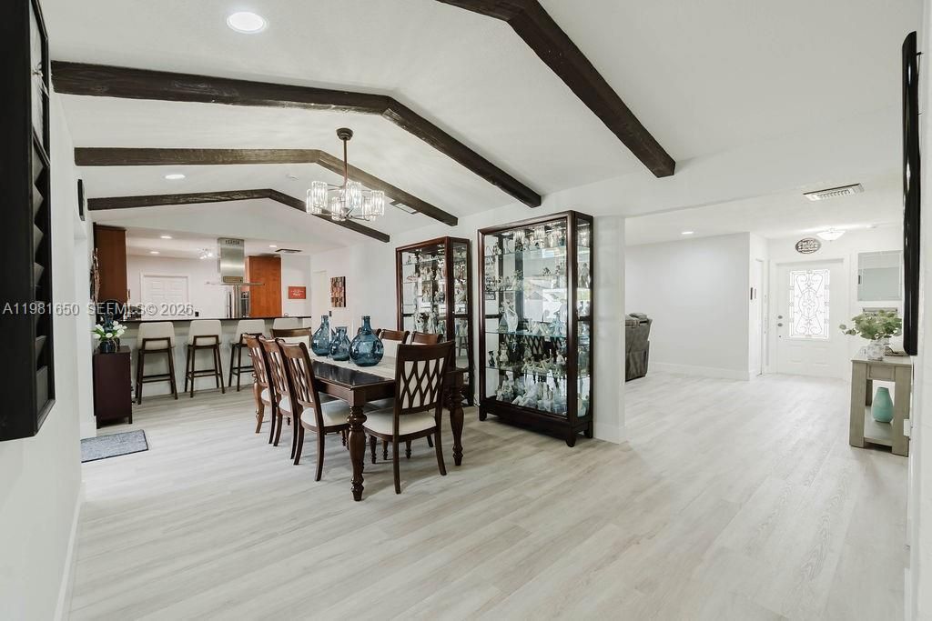 1710 NW 106th Ter , Pembroke Pines, FL 33026 Photo