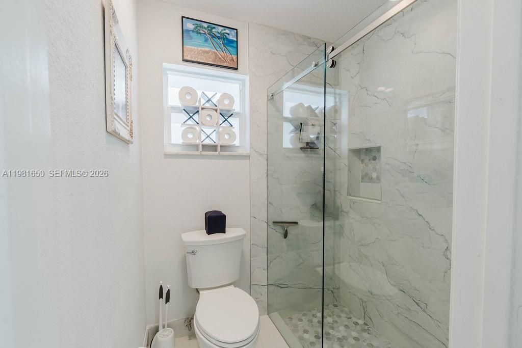 1710 NW 106th Ter , Pembroke Pines, FL 33026 Photo