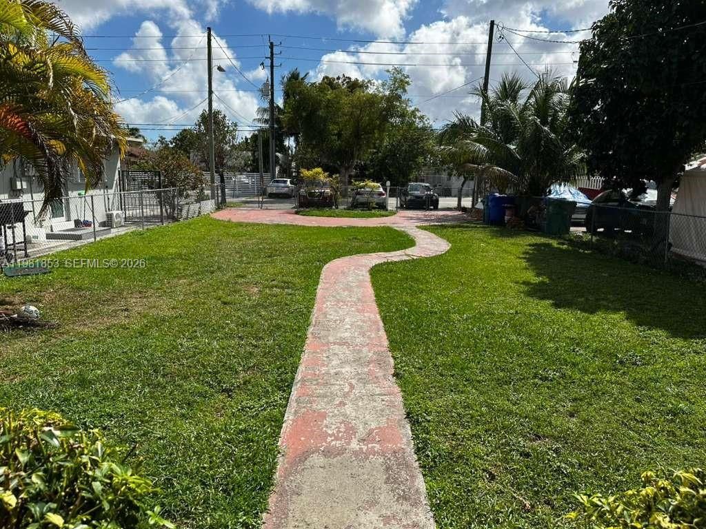 2337 NW 32nd St, Miami, FL 33142 Photo