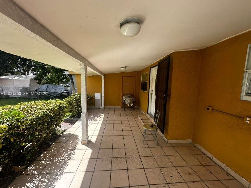 2337 NW 32nd St, Miami, FL 33142 Photo