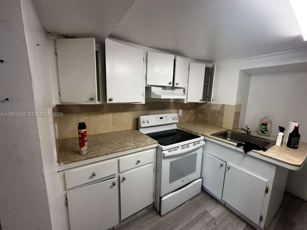 2337 NW 32nd St, Miami, FL 33142 Photo