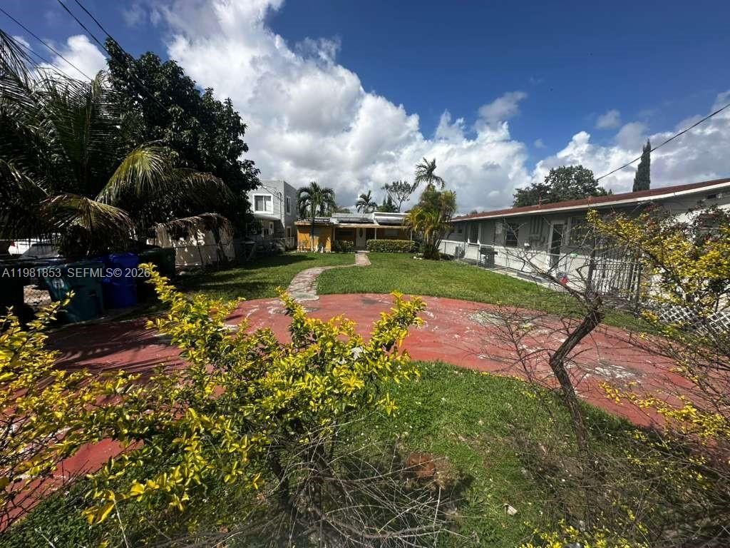 2337 NW 32nd St, Miami, FL 33142 Photo