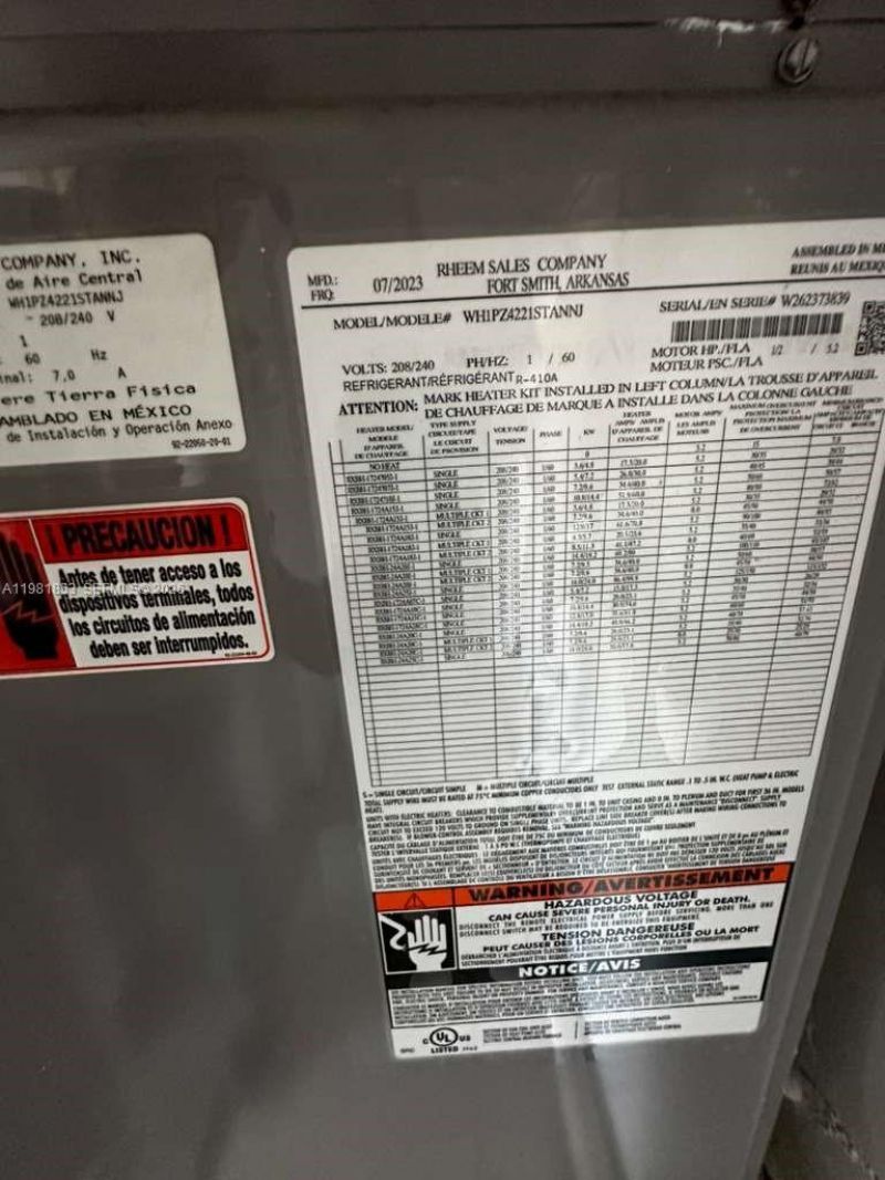 2337 NW 32nd St, Miami, FL 33142 Photo