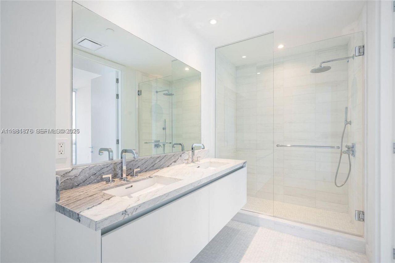 700 NE 26th Ter , Unit 904, Miami, FL 33137 Photo