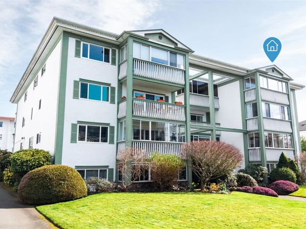 415 Linden Ave, Unit 405, Victoria, BC V8V 4G2