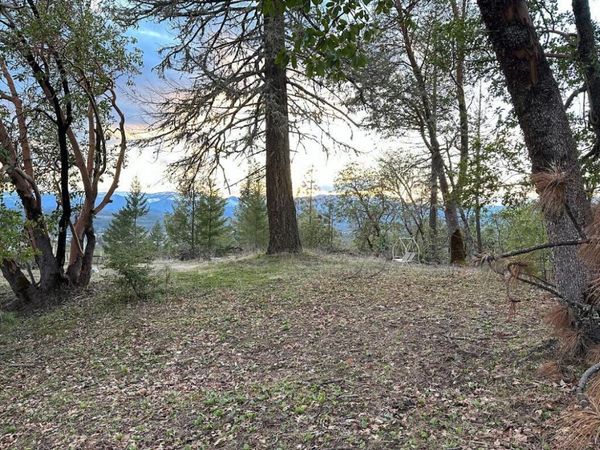 6141 Highland Avenue, Grants Pass, OR 97526