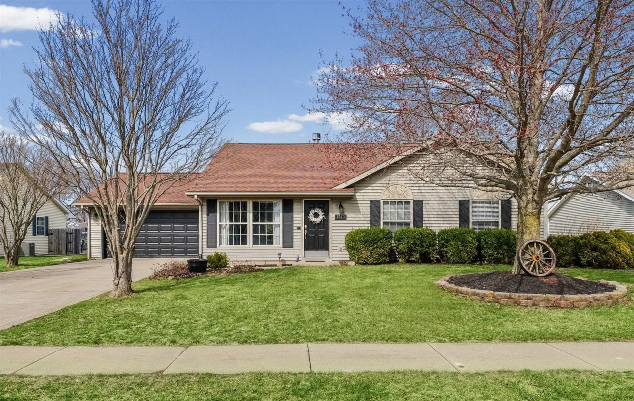 1710 Magnolia Drive, Saint Joseph, IL 61873 Main Photo