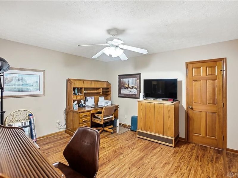 392 Copper Beech Court, Washington Township, OH 45459 Photo 11