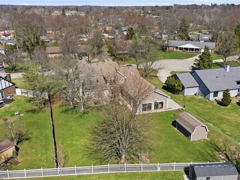 392 Copper Beech Court, Washington Township, OH 45459 Photo 2