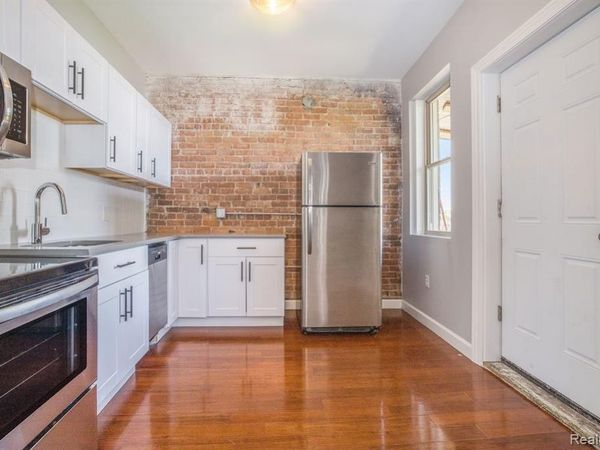 5764 Woodward Avenue, Detroit, MI 48202