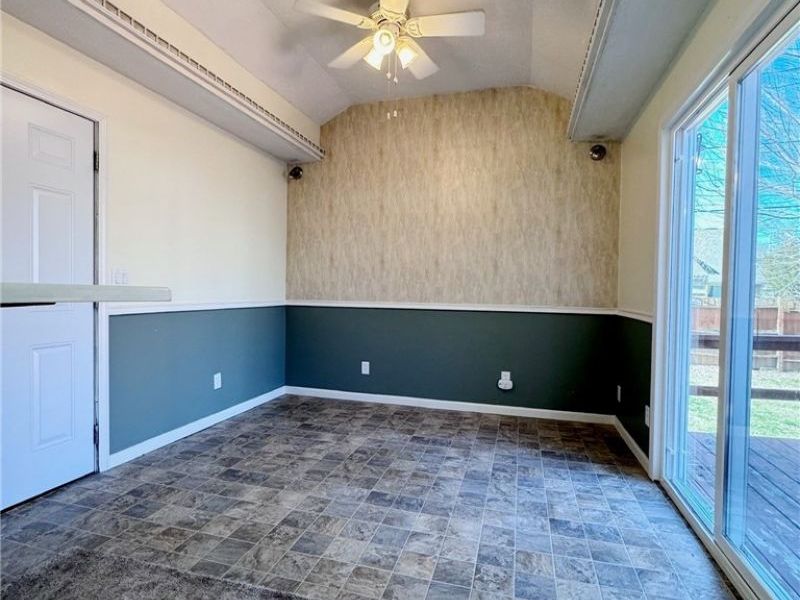 196 S Point Drive , Avon Lake, OH 44012 Photo 13