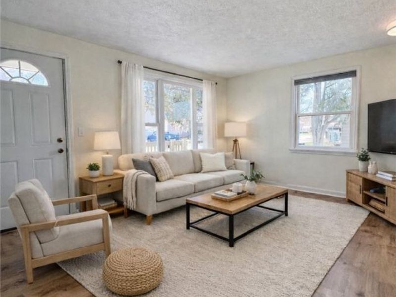 196 S Point Drive , Avon Lake, OH 44012 Photo 3