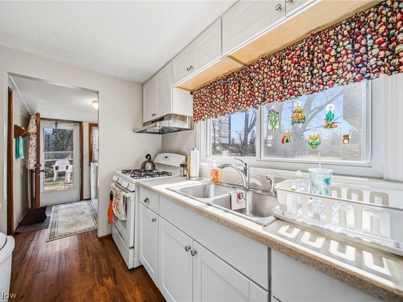 101 E 238th Street , Euclid, OH 44123 Photo 10