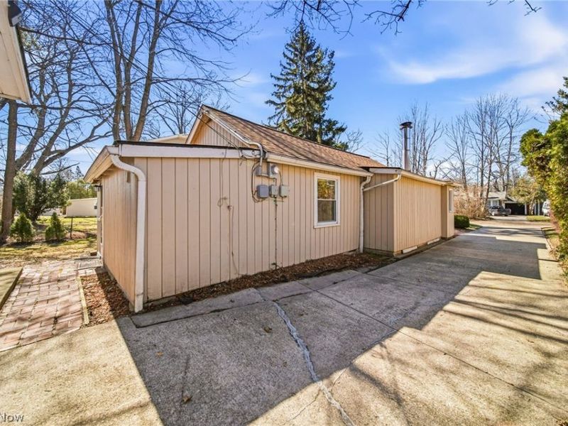 101 E 238th Street , Euclid, OH 44123 Photo 21