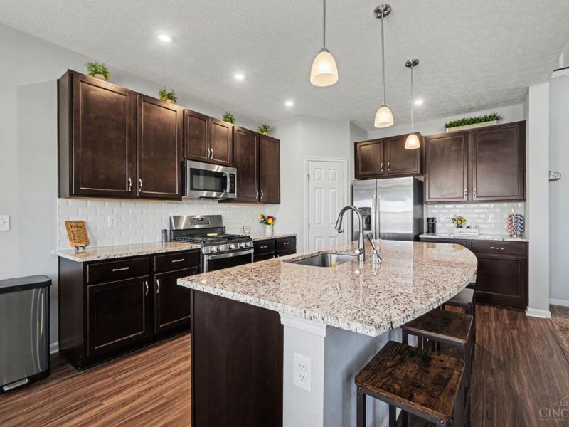 2850 Buckridge Drive, Miami Twp, OH 45233 Photo 11