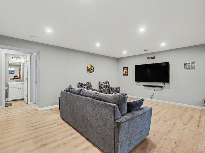 2850 Buckridge Drive, Miami Twp, OH 45233 Photo 38