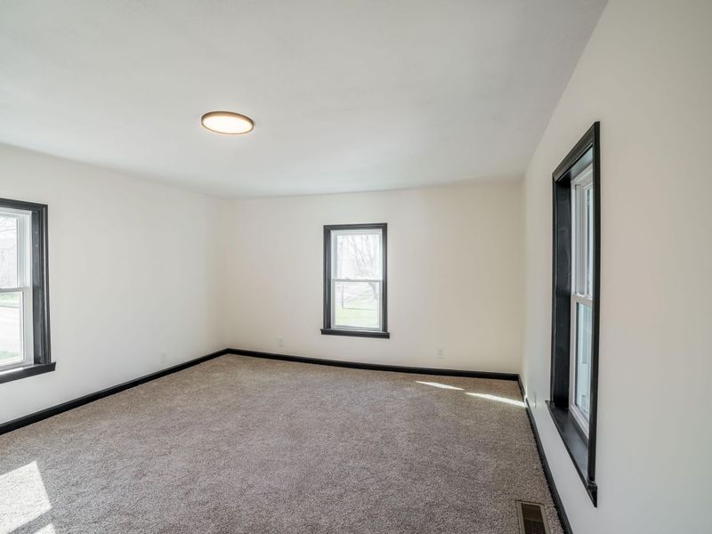 359 E Main Street, Piqua, OH 45356 Photo 25