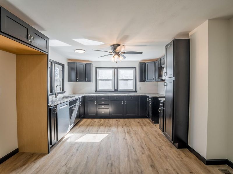 359 E Main Street, Piqua, OH 45356 Photo 9