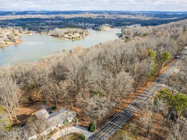 980 Phelps Rd, Lenoir City, TN 37772