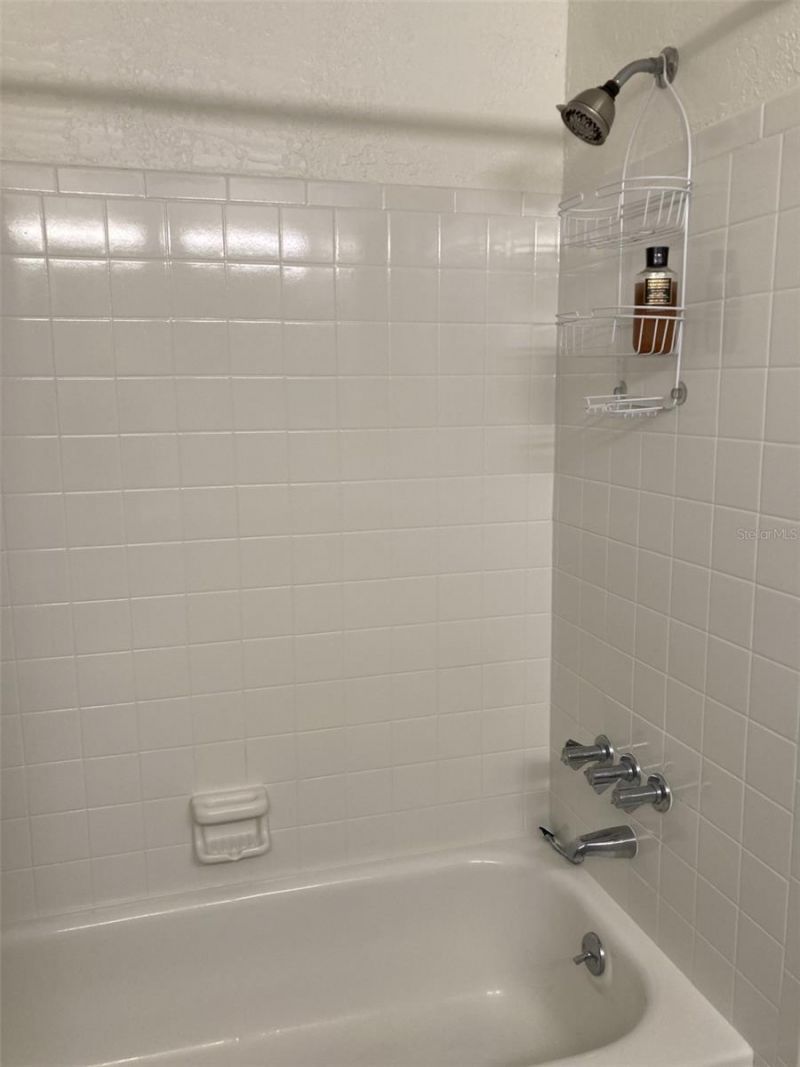 304 47th Avenue Drive W, Unit 307, Bradenton, FL 34207 Photo