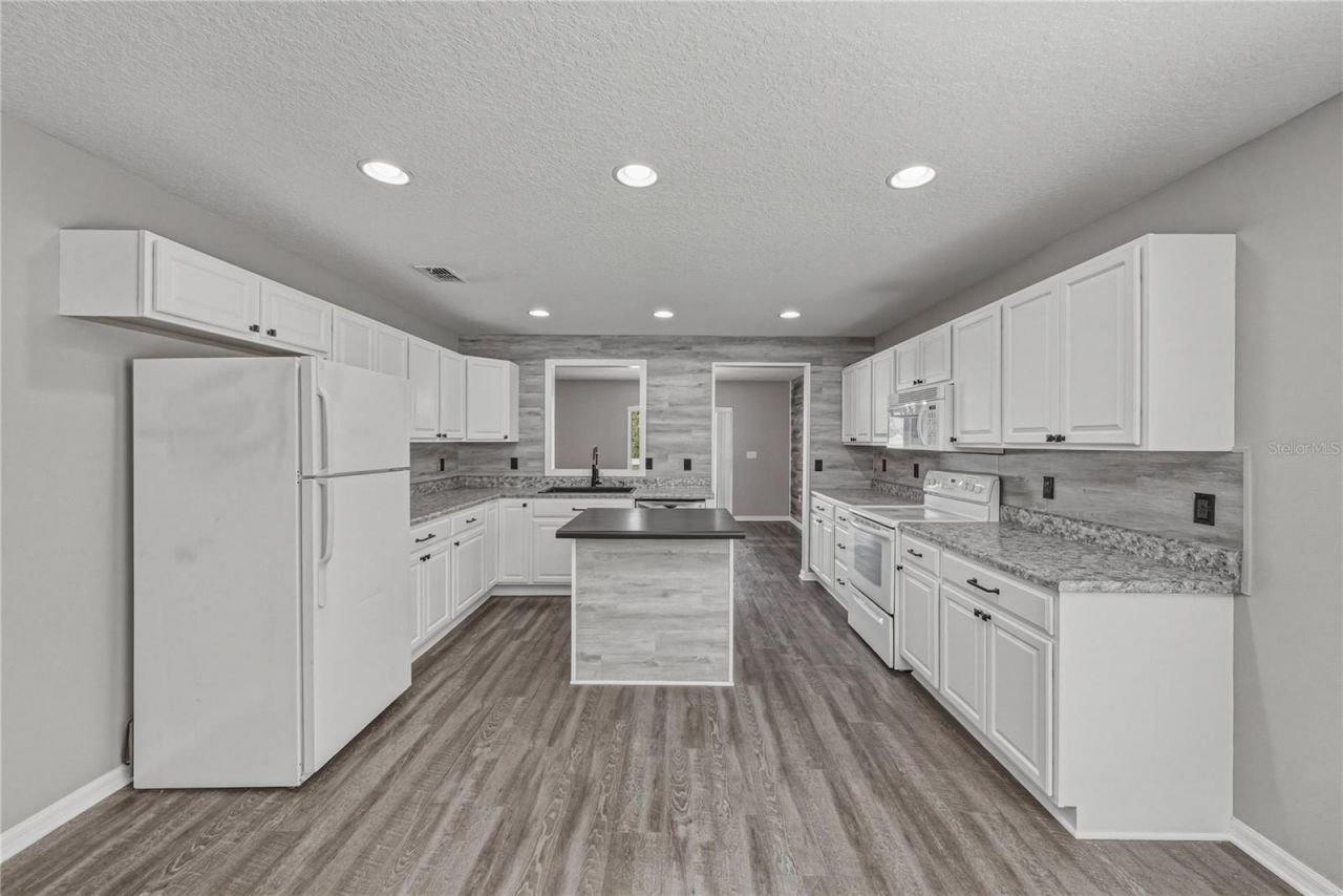 13416 Kent Bradley Street, Dade City, FL 33525 Photo