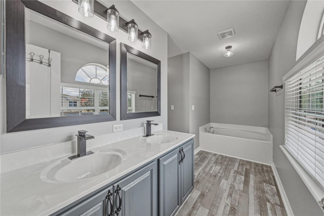 13416 Kent Bradley Street, Dade City, FL 33525 Photo